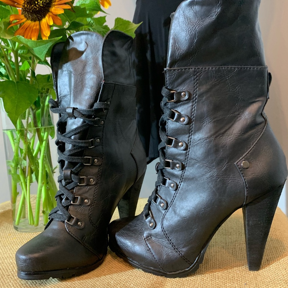 Aldo laced up half boots